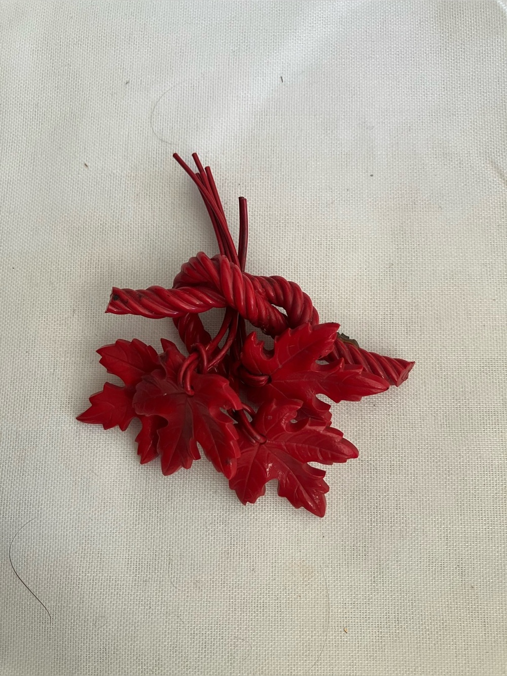 Vintage 1940s Red Lucite Plastic Maple Leaf Brooch Pin Molded Fall Autumn.